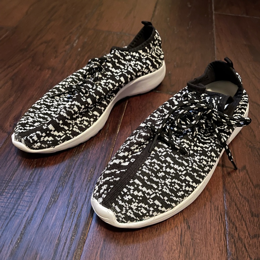 Link Lightweight Soft Tennis Shoes